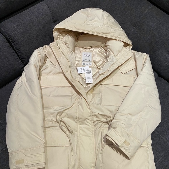 BNWT Abercrombie and Fitch Utility Parka in Medium - Picture 2 of 8